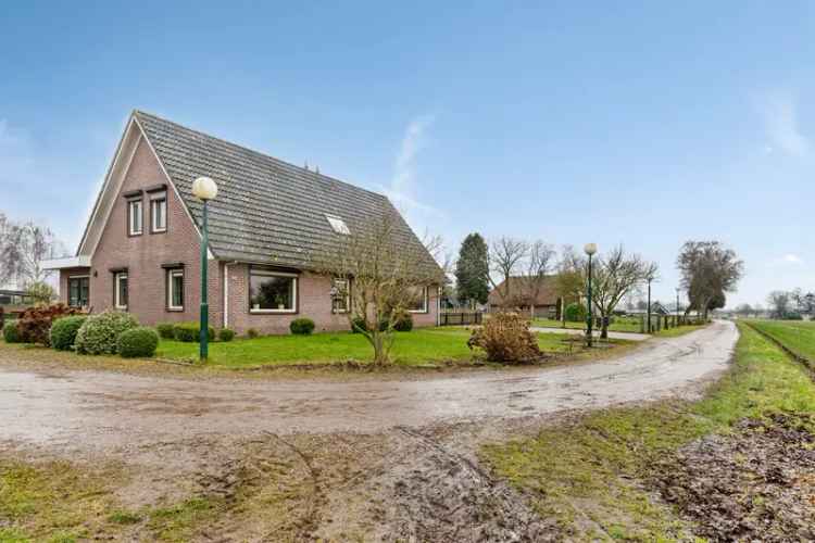 Vrijstaande woning Vaassen 214m2 2 woongedeeltes  paardenboxen