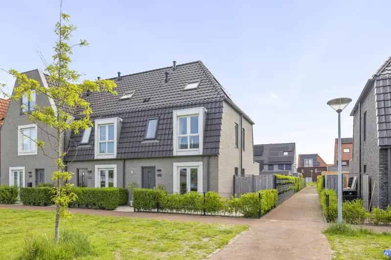 Hoekwoning 2020  Energielabel A+++ 4 slaapkamers  Serre  Tuin