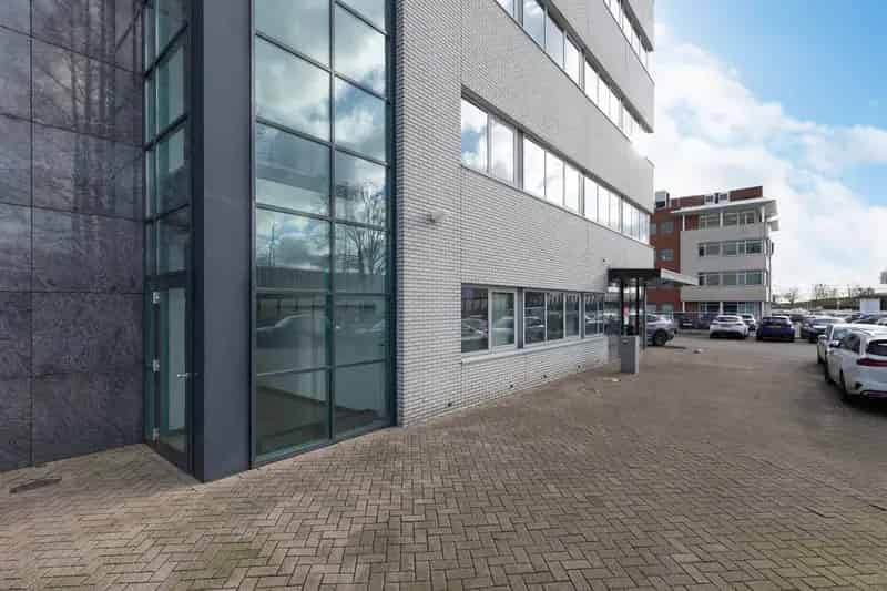 Bedrijfshal te huur Eindhoven 1787m² Bedrijfsruimte 1473m² Kantoorruimte