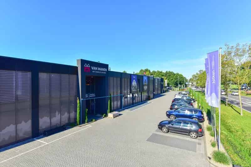 Bedrijfshal Showroom Barneveld 600m2 te Huur