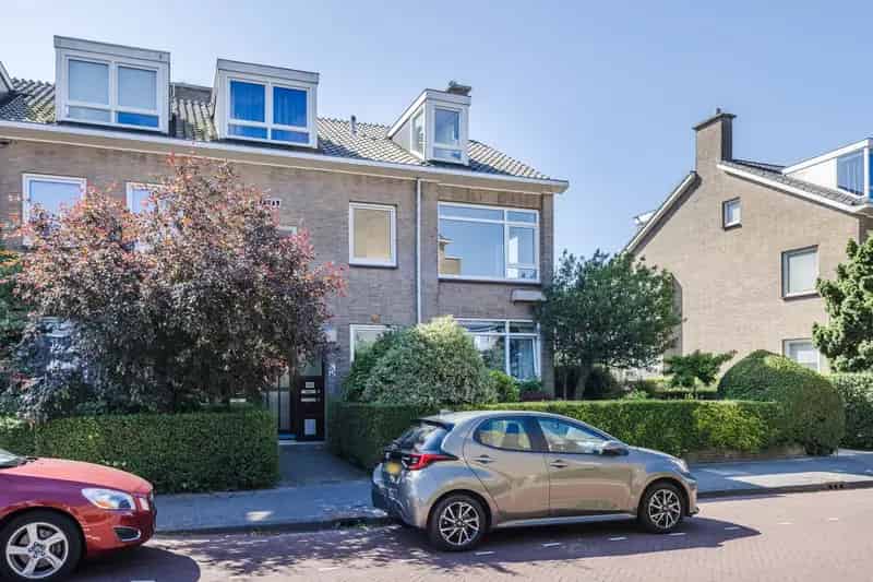 Ruim 6 Kamer Dubbel Bovenhuis Benoordenhout te Renoveren