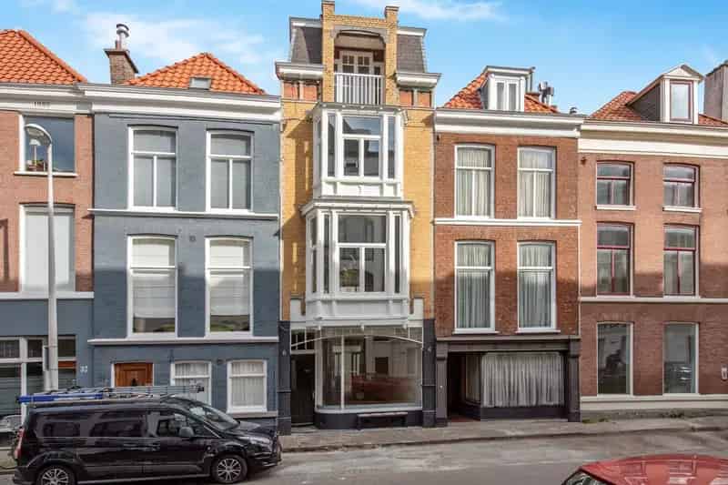 Gerenoveerd appartement Zeeheldenkwartier Den Haag