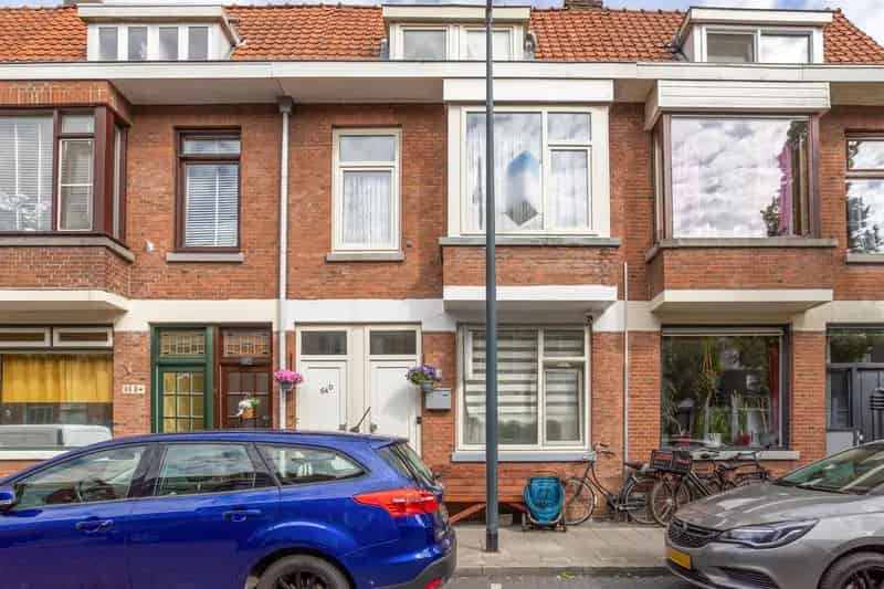 Jaren 30 Woningen te Schiedam West Nabij Winkels en OV