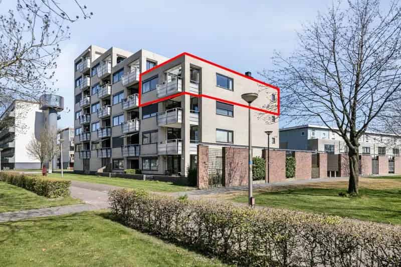 Ruim 2 Slaapkamers Appartement Amersfoort 95m2 Balkon Berging