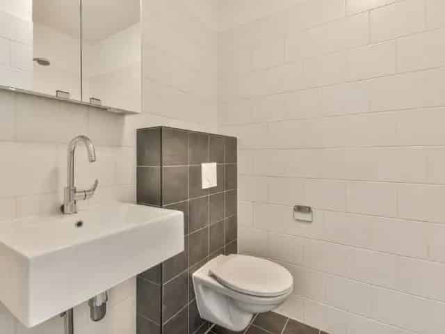 Te huur: Huis Waldorpstraat 435 A in Den Haag