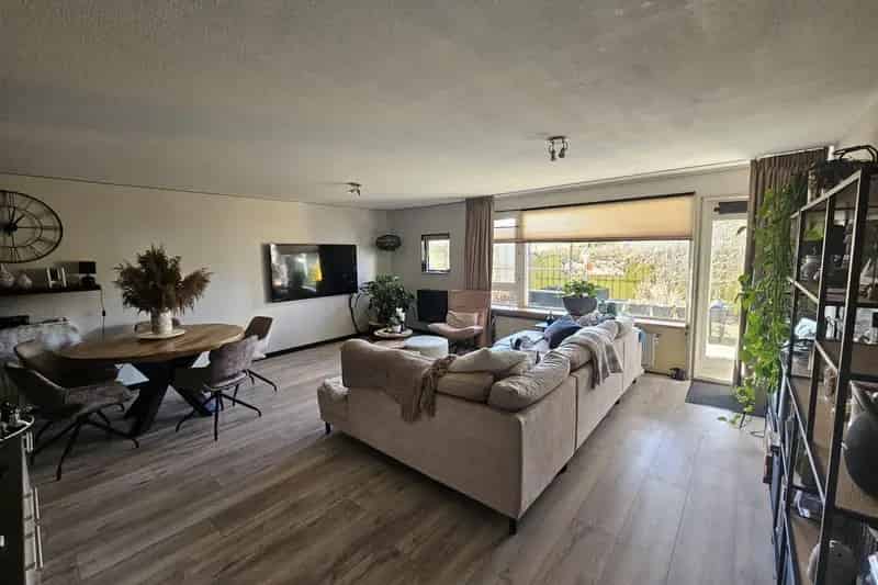 Appartement te koop Delft Tanthof West 3 kamers tuin