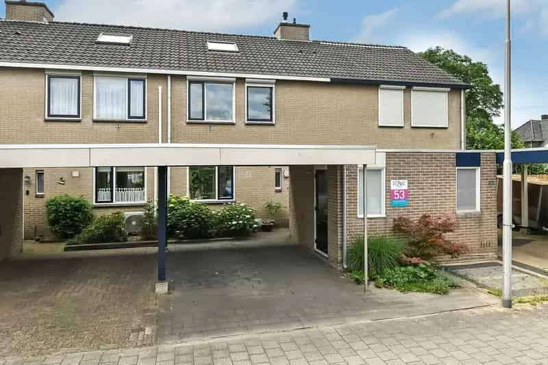 Moderne Tussenwoning Elst 5 Slaapkamers Zonnepanelen Tuin