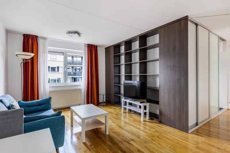 Amsterdam Osdorp: Instapklaar 2-kamer appartement 46,5m2
