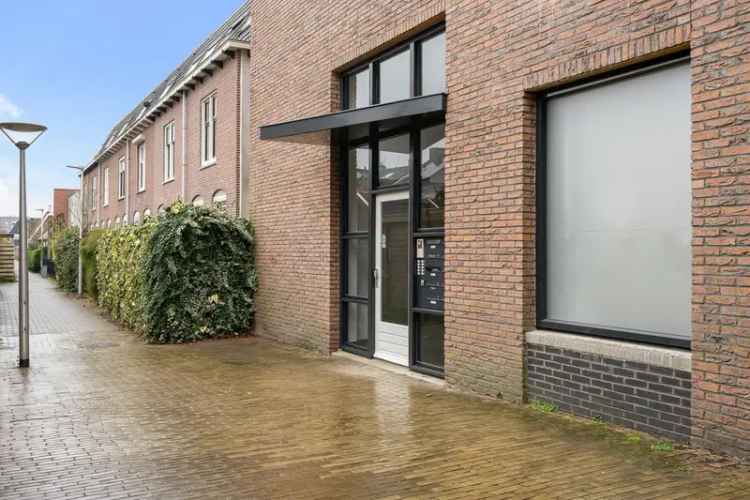 Huis Te Huur in 3, Domineeslaantje, Wassenaar, Zuid-Holland