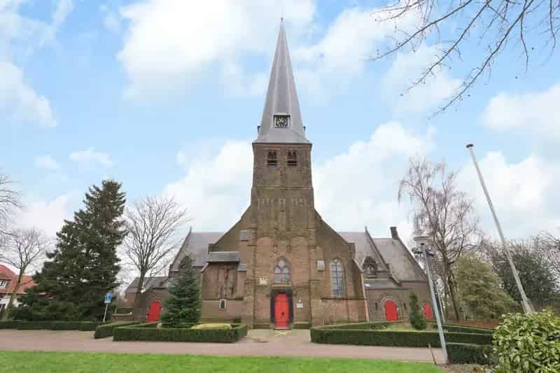 Rijksmonumentale Kerk te Koop Groessen