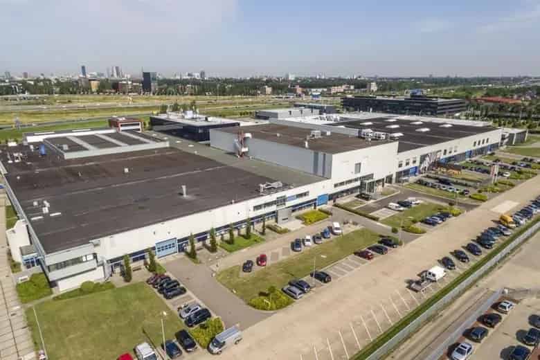 142 m2 Bedrijfsruimte te Huur Den Haag Ypenburg