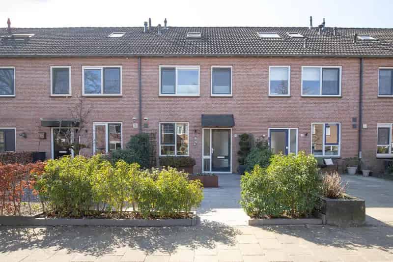 Ruime Tussenwoning Kindvriendelijke Buurt