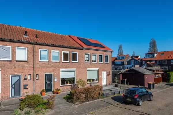 Eengezinswoning 3 slaapkamers Lisse 17m tuin uitbouwmogelijkheden