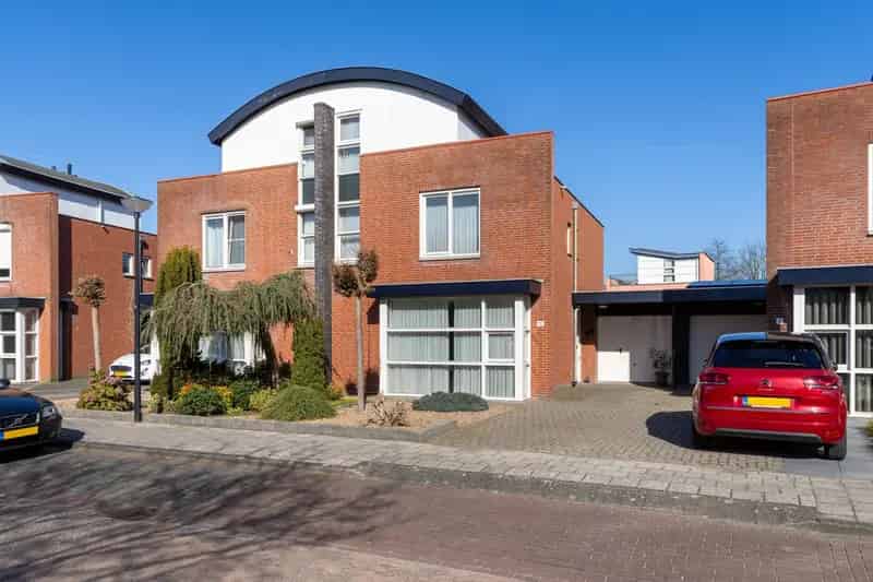 Moderne 2-onder-1-kapwoning Waalwijk 5 slaapkamers Energielabel B