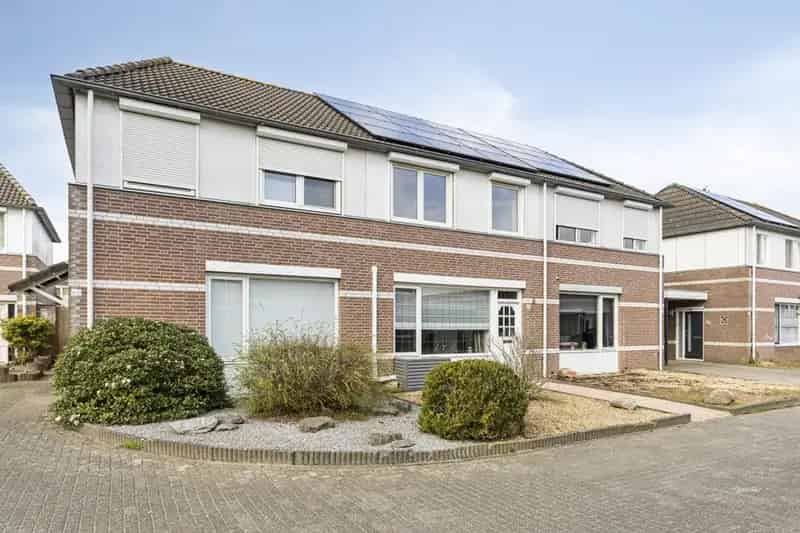 Rijpelberg Middenwoning 3 slaapkamers Moderne keuken Diepe tuin