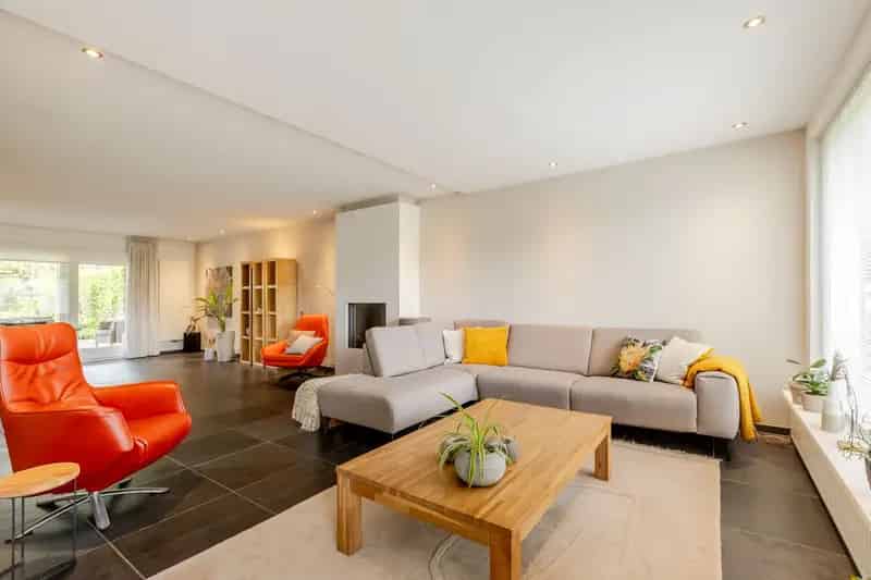 Ruime 5 Slaapkamers 2-onder-1-kapwoning Helvoirt