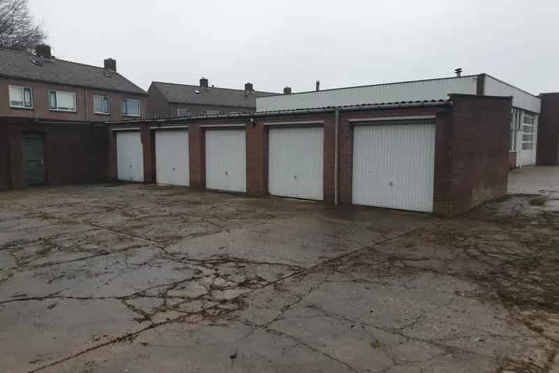Garageboxen te Koop Lobith - Opslag Ruimte en Belegging