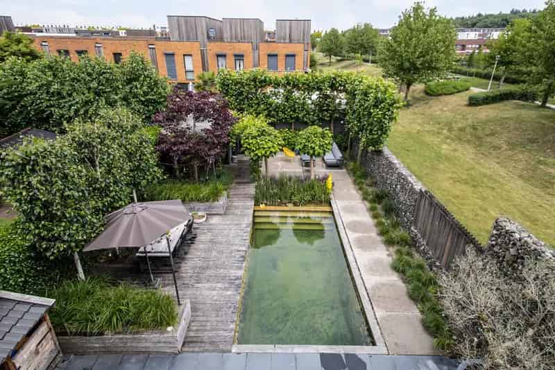 Luxe Herenhuis 5 Slaapkamers Zwemvijver Tilburg