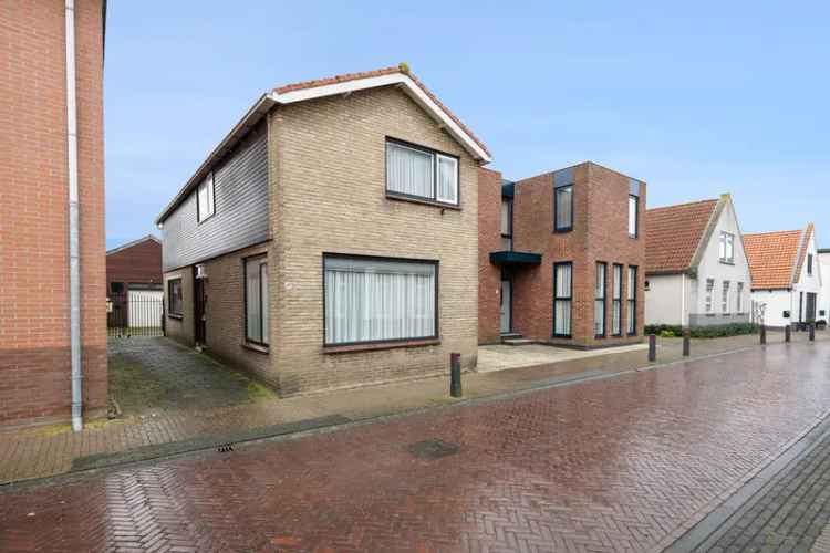 Huis Te Koop , 47, Dorpsstraat, Zevenhuizen, Zuid-Holland