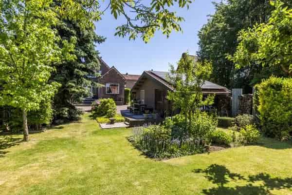 Vrijstaand Huis Oirsbeek Ruime Tuin 3 Slaapkamers Garage