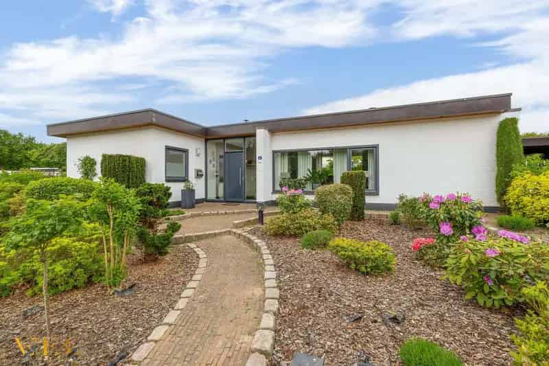 Vrijstaande Bungalow Grote Berging Kantoorruimte 3 slaapkamers