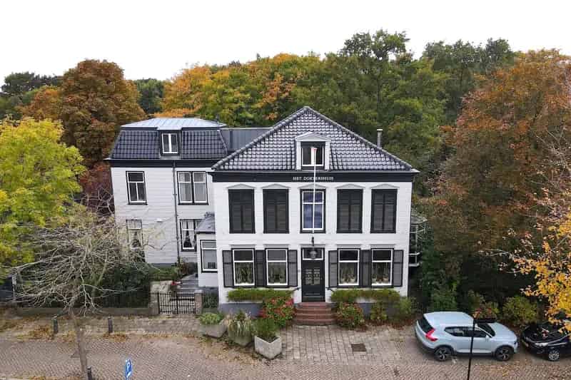 Huis te koop Marktstraat Wormerveer  Monumentaal 377m² 5 slaapkamers
