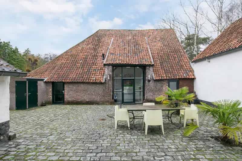 Rijksmonumentale Boerderij te Venlo Multifunctioneel Pand