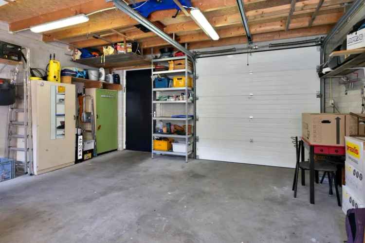 5 Slaapkamers Ruime gezinswoning Geldrop Grote Garage