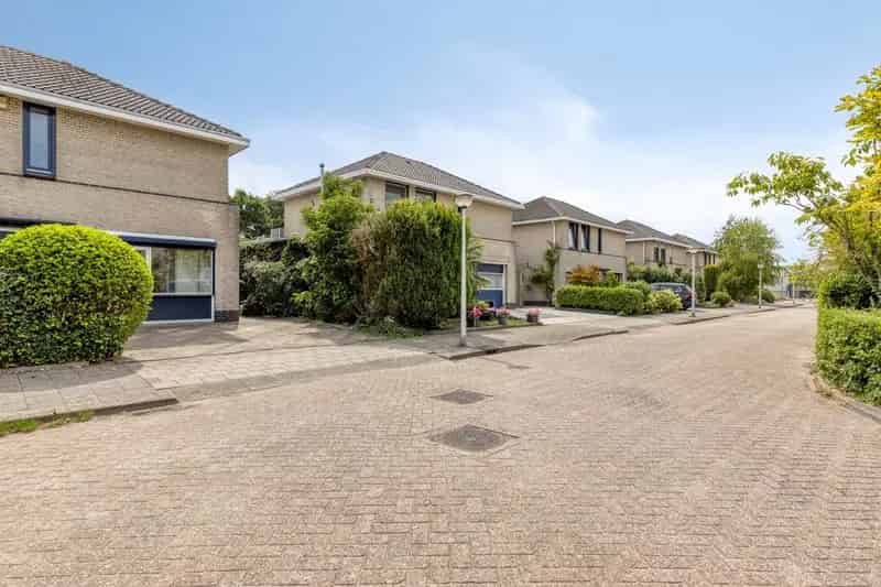 Vrijstaande Villa te Koop Capelle aan den IJssel