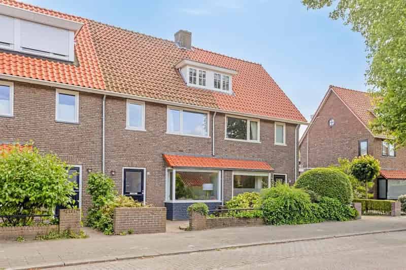 Jaren 30 woning te koop Hinthamerpark 5 slaapkamers diepe tuin