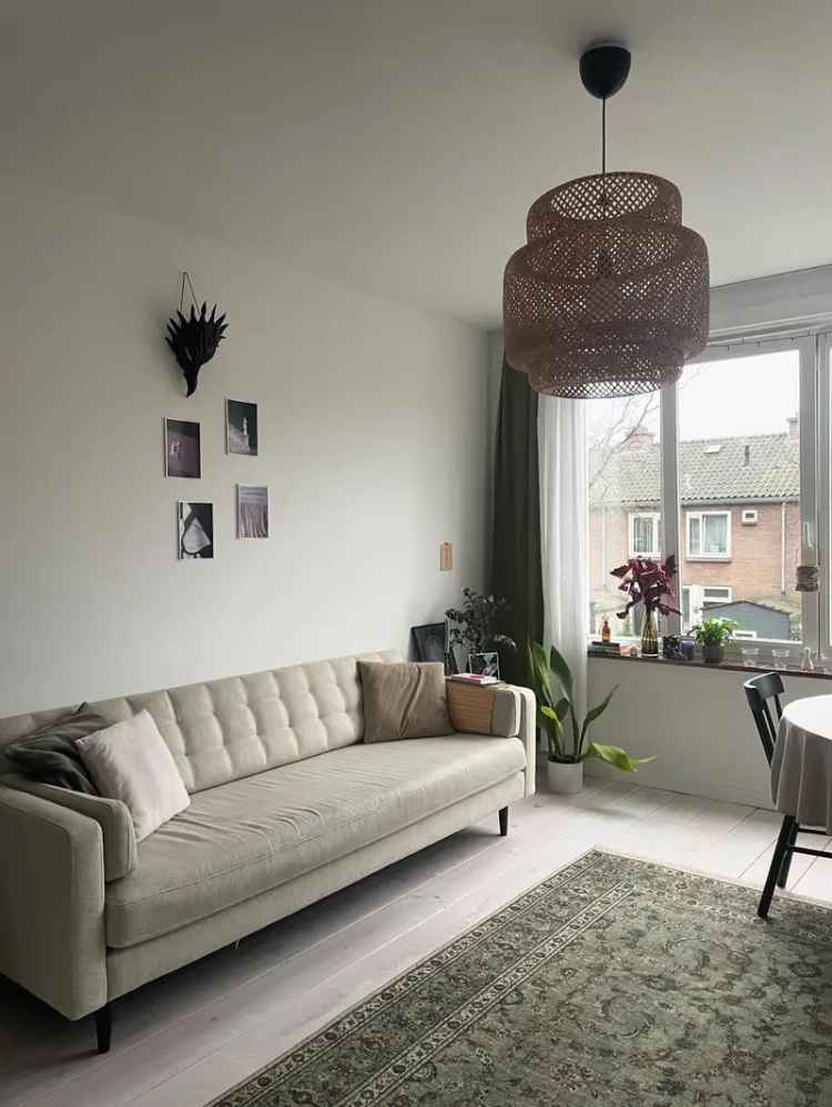 Kamer te Huur Amsterdam Nieuw-West - Rustige Woning - €1000