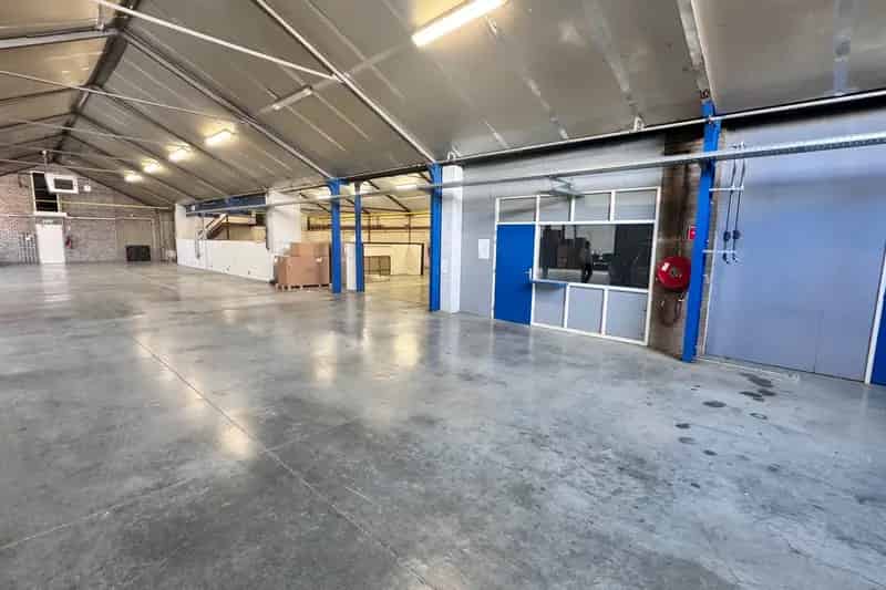 Bedrijfshal Eijsden 2919m² te koop