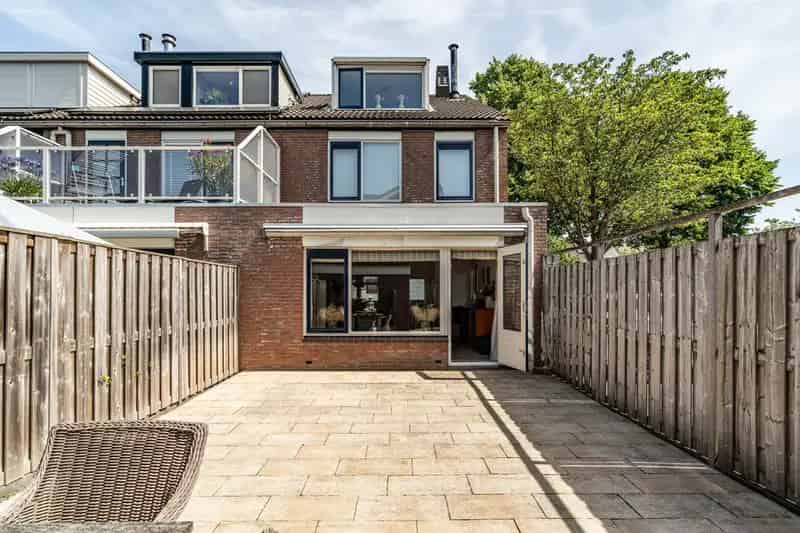 Ruime gezinswoning Bijdorp Voorcschoten 4 slaapkamers