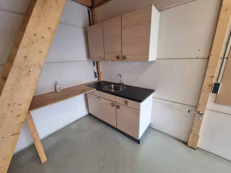Bedrijfshal te Huur Moordrecht 38m2 Opslagruimte