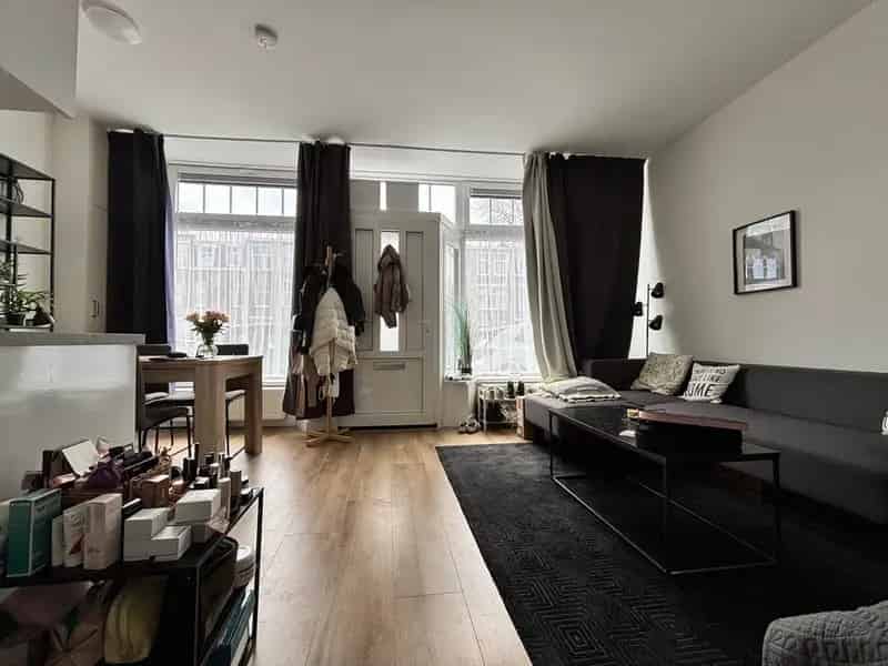 Studio Valkenboskwartier nabij tram 3 en 12