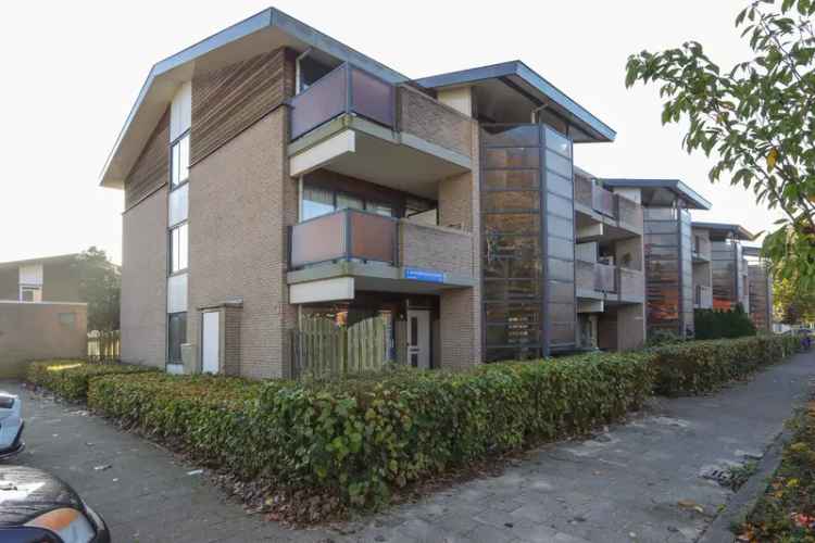 Appartement te koop Almere Kruidenwijk  tuin 2 slaapkamers