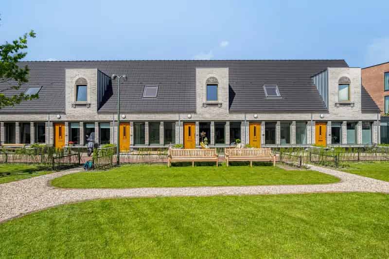 Huis te koop Nieuw Kralingen: Luxe Hofwoning 66m2 A+++