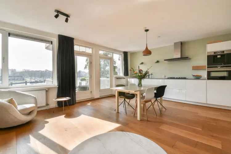 2 Kamerappartement Amsterdam 60m2 Balkon Zuid Gerenoveerd