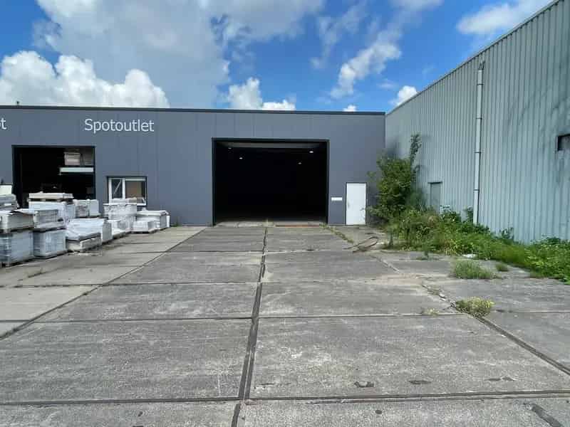 Bedrijfshal te huur Vlaardingen 354m²