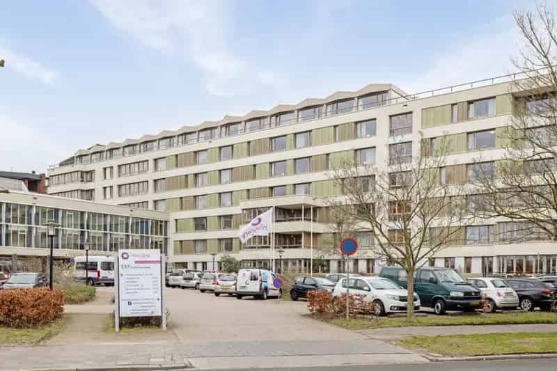 Serviceflat appartement Hilversum: Balkon, Badkamer & Zorg op Maat