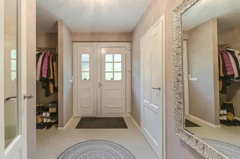 Luxe Bungalow Tegelen met 2e Woning Zwembad en 52 Zonnepanelen