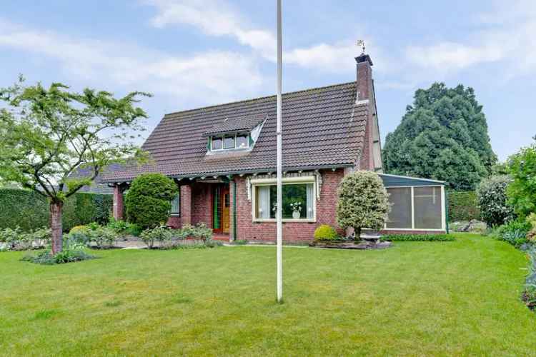 Ruime Vrijstaande Woning Krabbendijke  Garage Carport Tuin