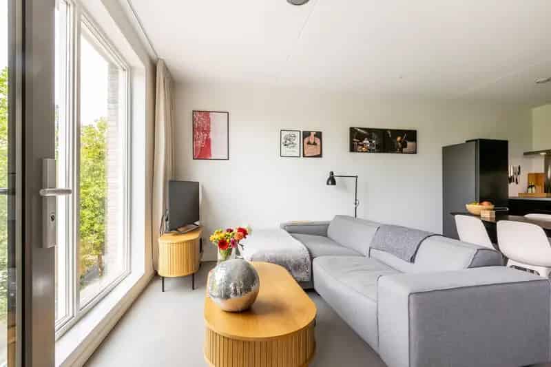 Rotterdam Feijenoord: Instapklaar 3-kamer appartement 63m² A+++