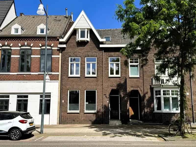 Geheel Gemoderniseerd Herenhuis Roermond Centrum 3 Slaapkamers