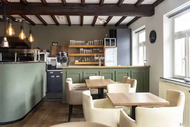 Gemeentehuis te Neer: Bistro Eetcafé Lunchroom