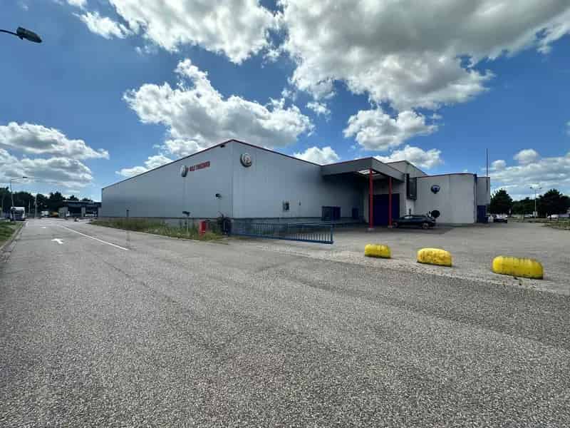 Bedrijfshal te Huur Venlo 1691 m² Toplocatie