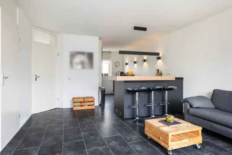 Huis te koop Amersfoort Leusderkwartier 3 slaapkamers moderne keuken tuin