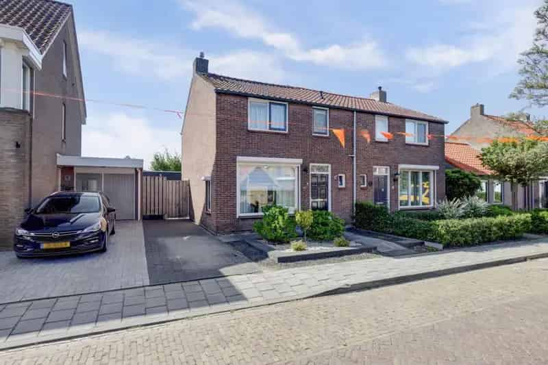 Huis Te Koop , 6, Ambachtsstraat, 's-Gravenpolder, Zeeland