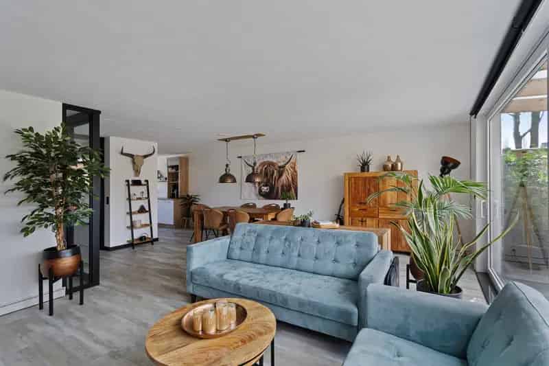 Ruime Tussenwoning Parkwijk Almere 4 slaapkamers 14 Zonnepanelen