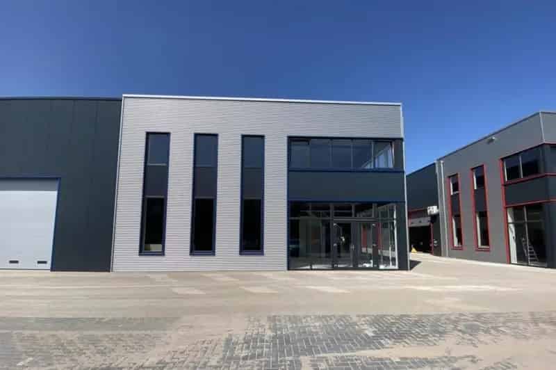 Bedrijfshal Maurik | Zoek bedrijfshallen te huur: Doejenburg 205 4021 HR Maurik 